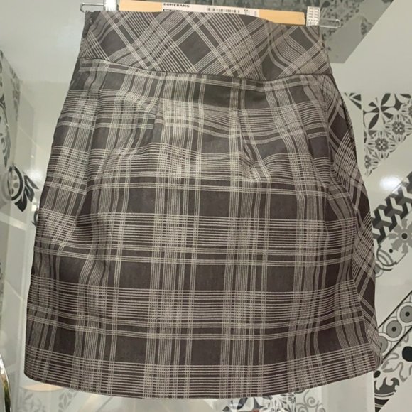 Made in 🇨🇦Gorgeous Pink Tartan Pleated Mini Skirt - Picture 7 of 17